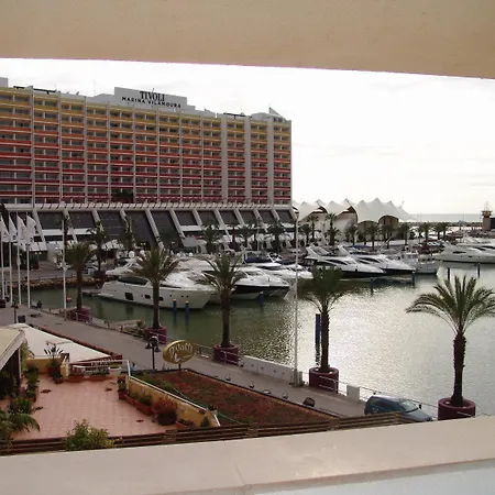 Apartment Marina Plaza By Garvetur