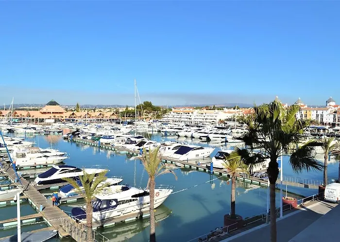 Marina Plaza By Garvetur