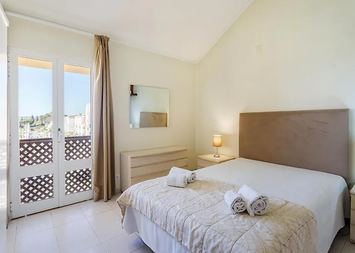 Marina Plaza By Garvetur