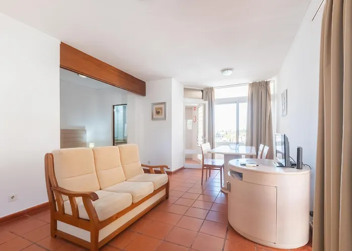 Marina Plaza By Garvetur